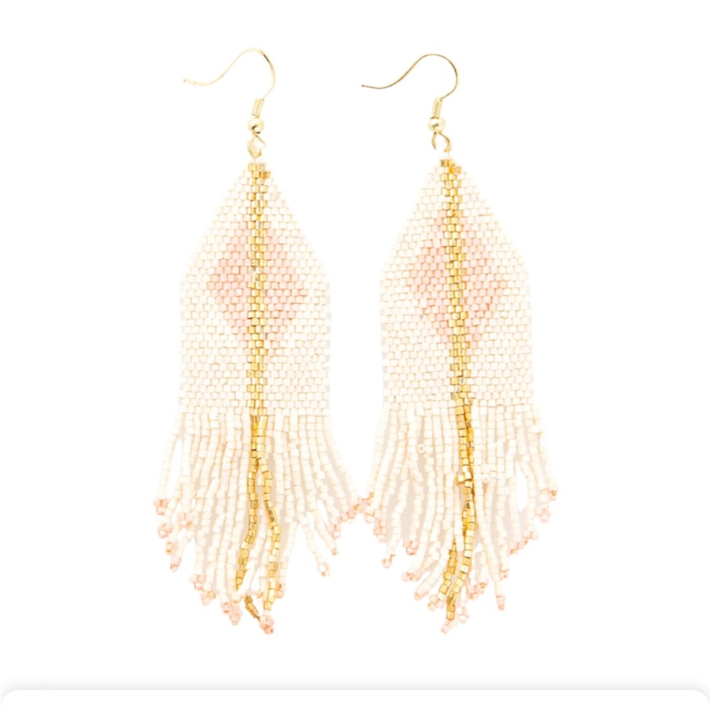 Beautiful artisan seed bead earrings EUC